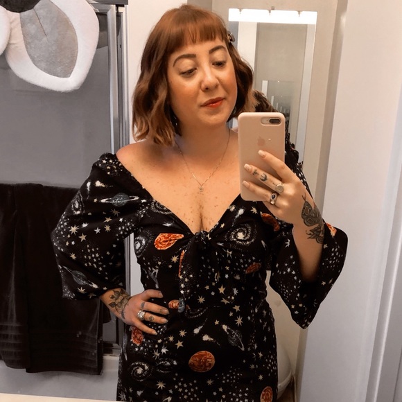 Meet your Posher, Carly - Picture 1 of 1